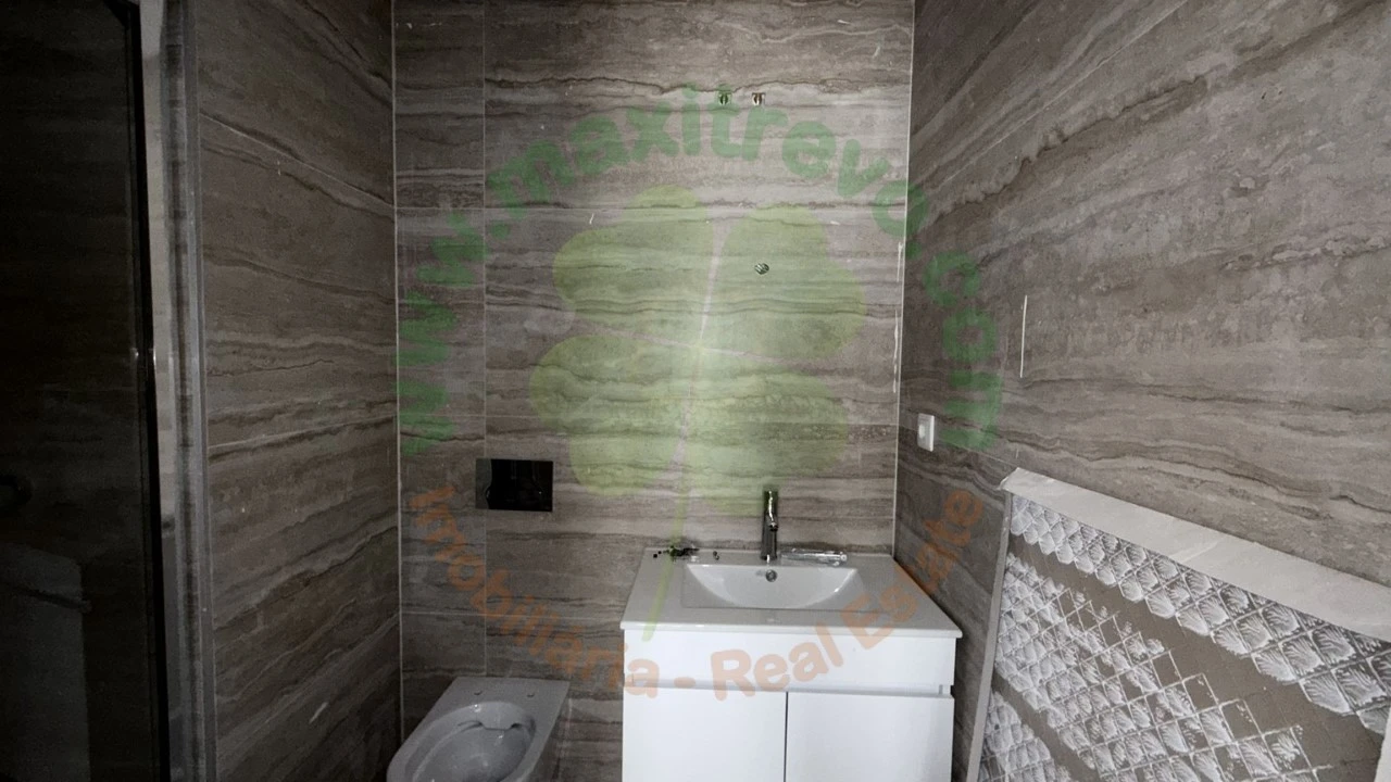 Apartamento T2 para Venda em Corroios Foto 8