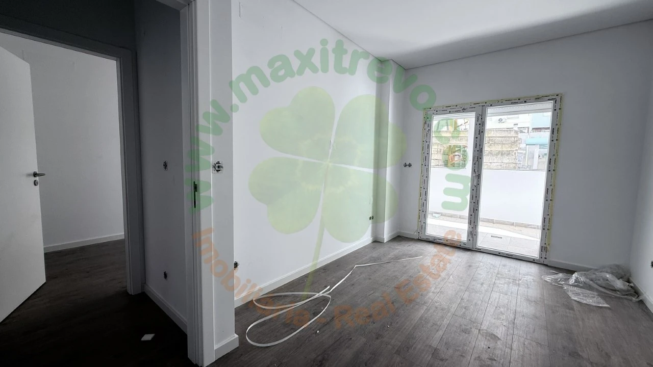 Apartamento T2 para Venda em Corroios Foto 14