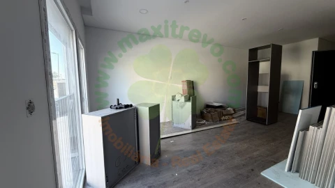 Apartamento T2 para Venda em Corroios