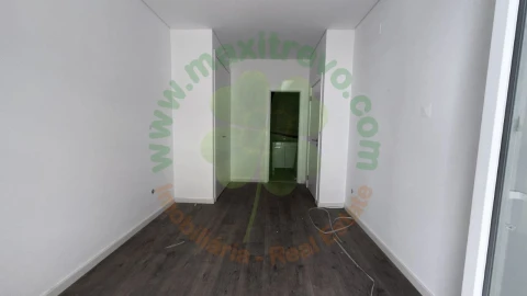 Apartamento T2 para Venda em Corroios