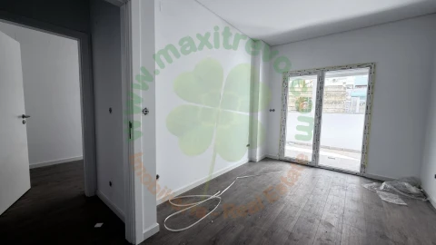 Apartamento T2 para Venda em Corroios