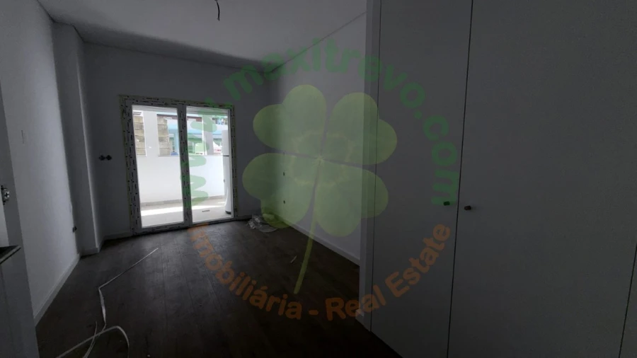 Apartamento T2 para Venda em Corroios Foto 7