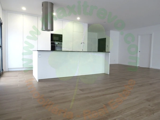 Moradia T3 para Venda em Fernao Ferro Foto 11