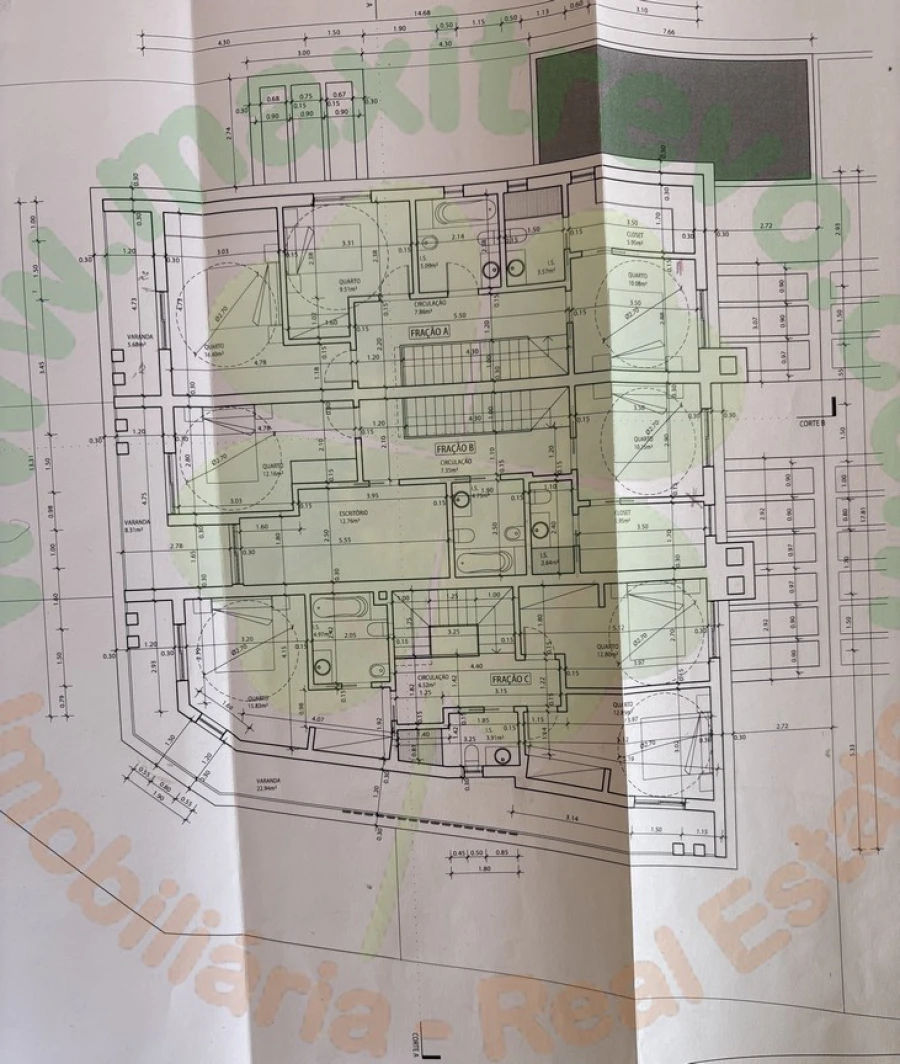 Moradia T4 para Venda em Fernao Ferro Planta 1