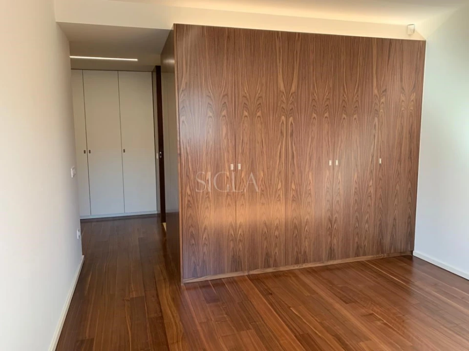 Apartamento T3 para Arrendamento em Canidelo Foto 17