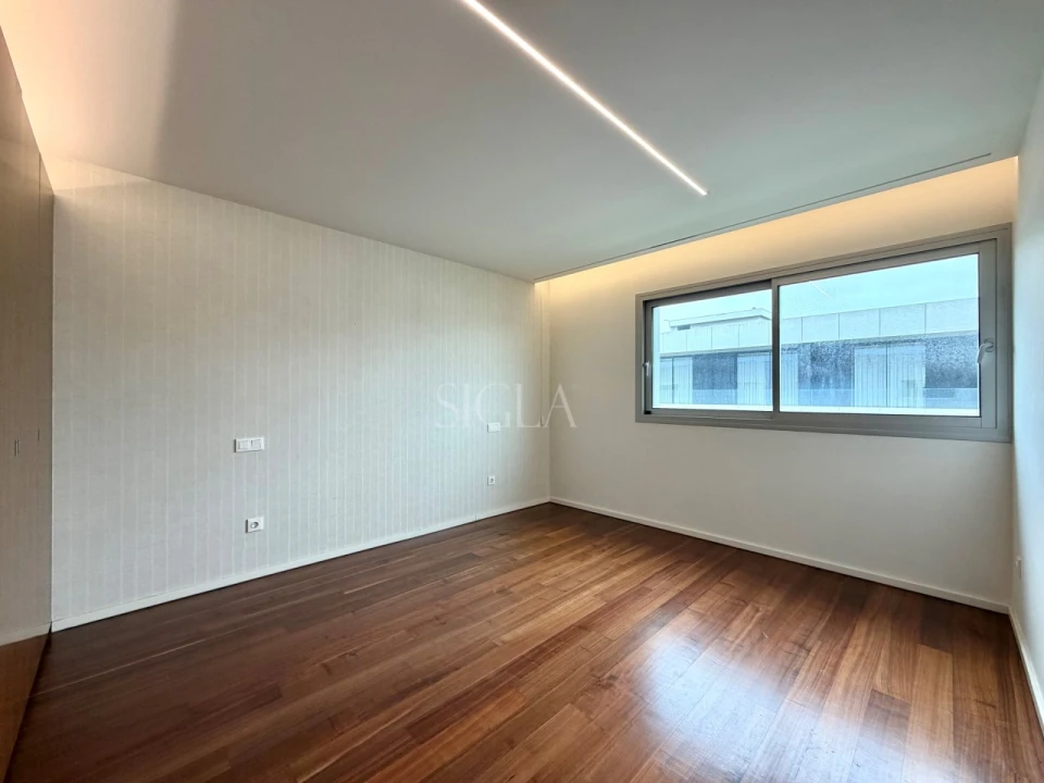 Apartamento T3 para Arrendamento em Canidelo Foto 13