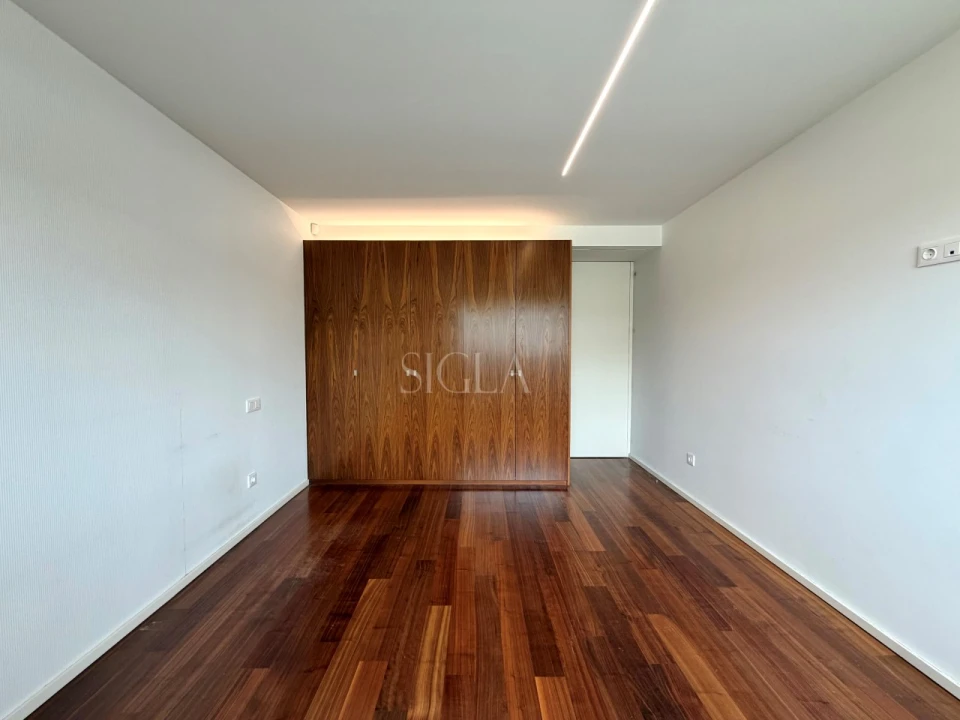 Apartamento T3 para Arrendamento em Canidelo Foto 18