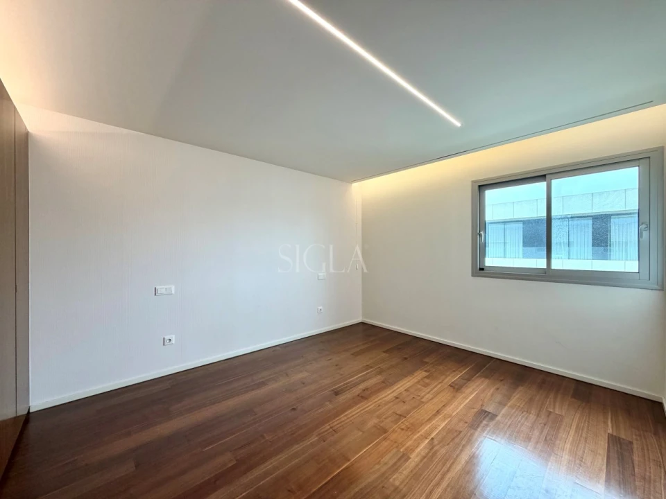 Apartamento T3 para Arrendamento em Canidelo Foto 20