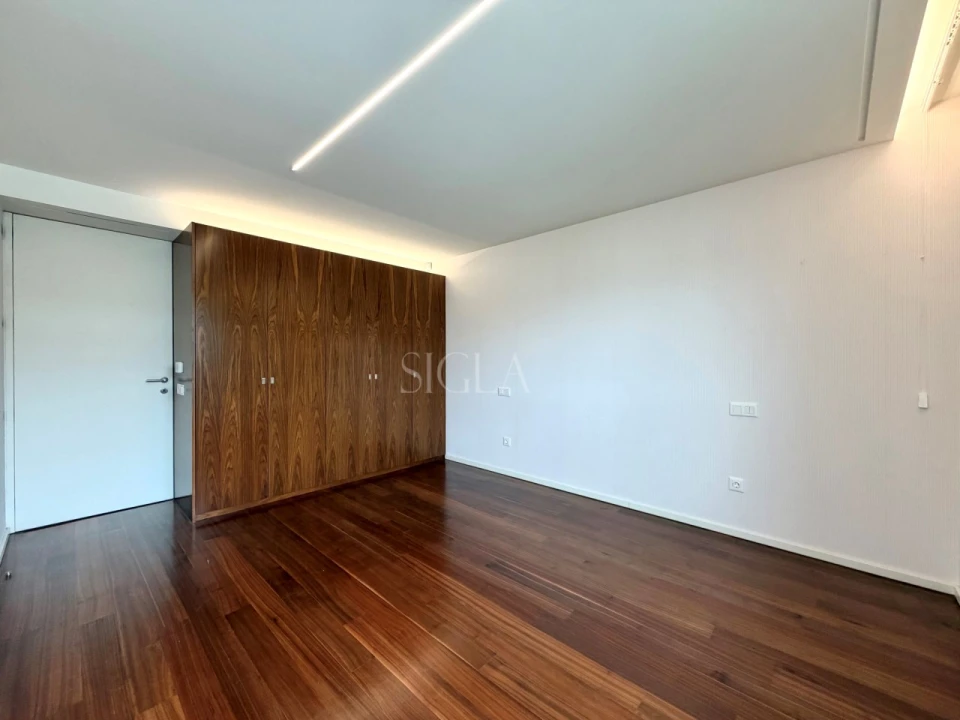Apartamento T3 para Arrendamento em Canidelo Foto 21