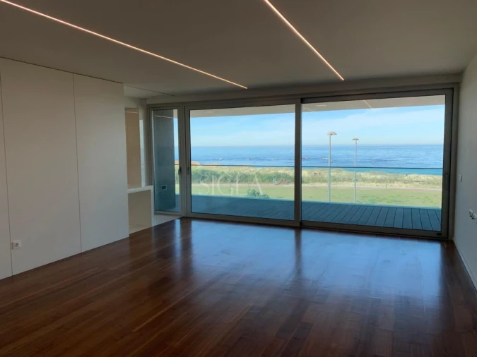 Apartamento T3 para Arrendamento em Canidelo Foto 3