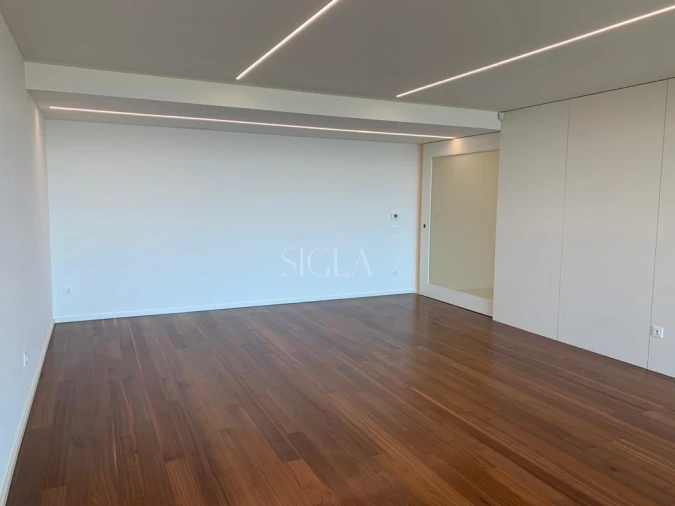 Apartamento T3 para Arrendamento em Canidelo Foto 6