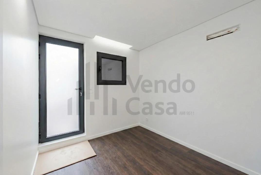 Moradia T2 para Venda em Palmeira Foto 32