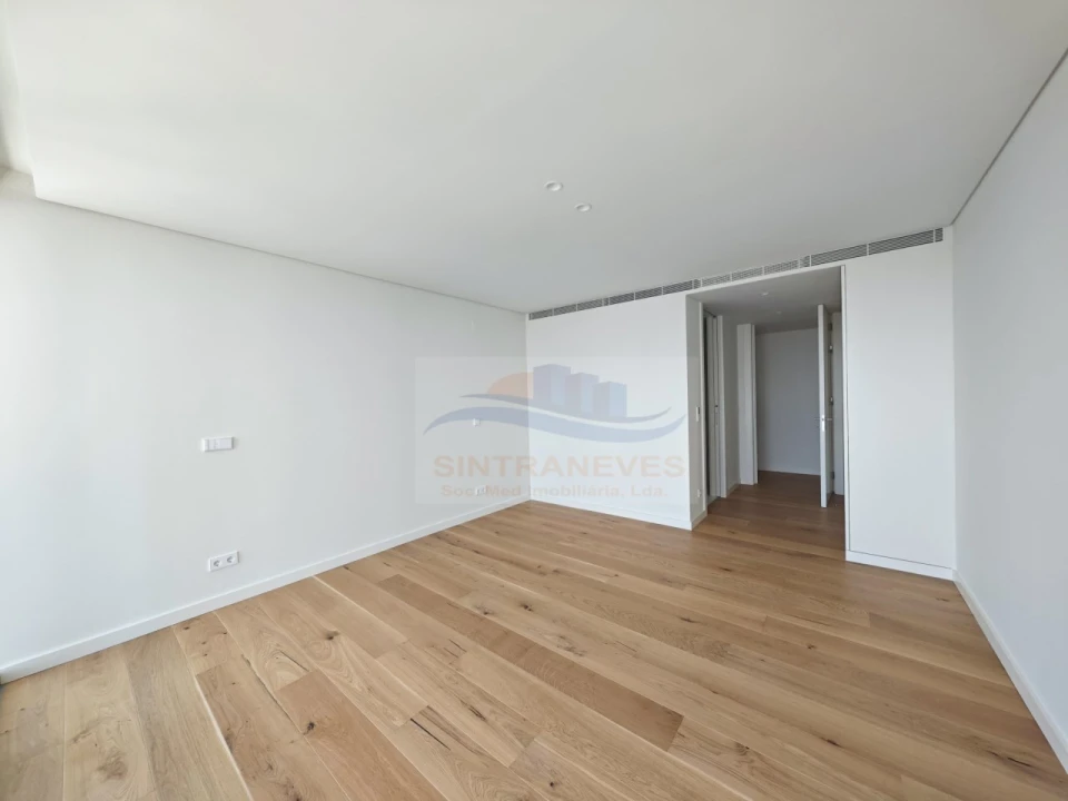 Apartamento T2 para Venda em Campolide Foto 12