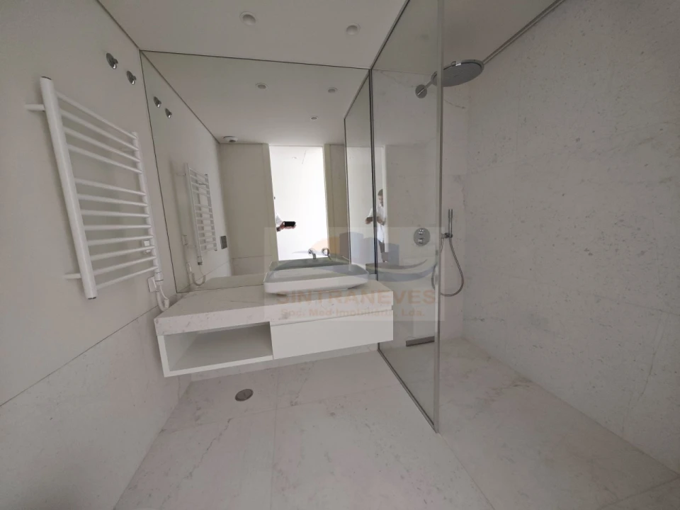 Apartamento T2 para Venda em Campolide Foto 17