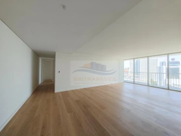 Apartamento T2 para Venda em Campolide
