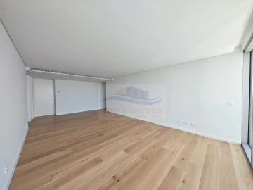 Apartamento T2 para Venda em Campolide
