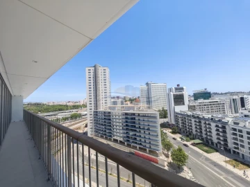 Apartamento T2 para Venda em Campolide