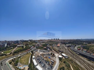 Apartamento T2 para Venda em Campolide