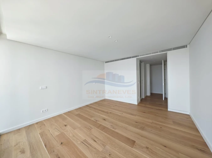 Apartamento T2 para Venda em Campolide Foto 12