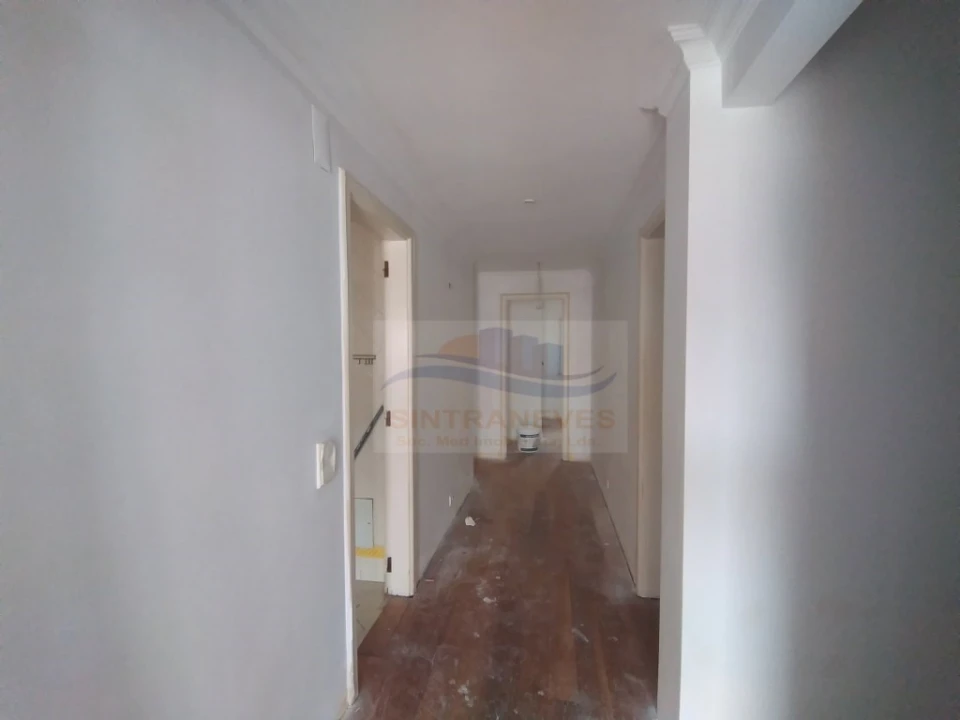 Apartamento T4 para Venda em Laranjeiro e Feijó Foto 6