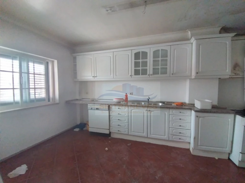 Apartamento T4 para Venda em Laranjeiro e Feijó Foto 17