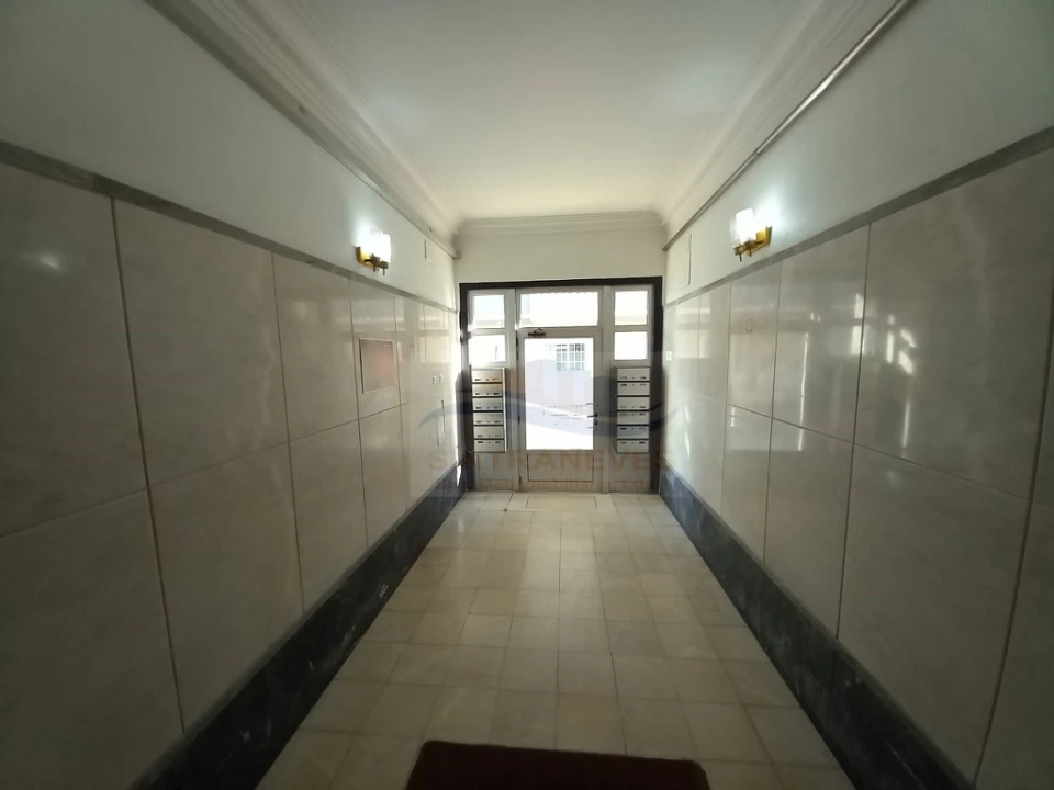 Apartamento T4 para Venda em Laranjeiro e Feijó Foto 44