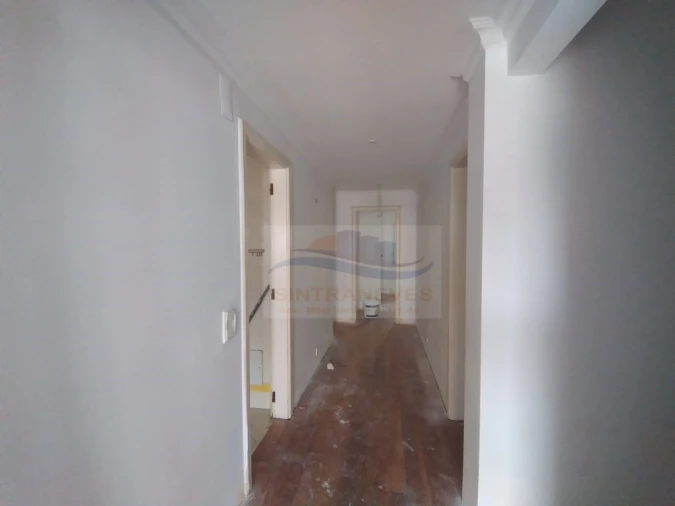 Apartamento T4 para Venda em Laranjeiro e Feijó Foto 6