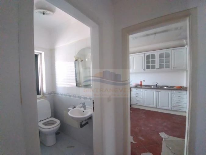 Apartamento T4 para Venda em Laranjeiro e Feijó Foto 15