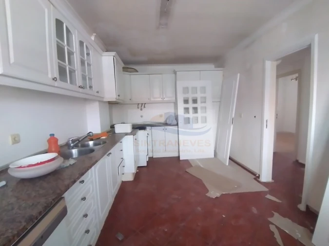 Apartamento T4 para Venda em Laranjeiro e Feijó Foto 18