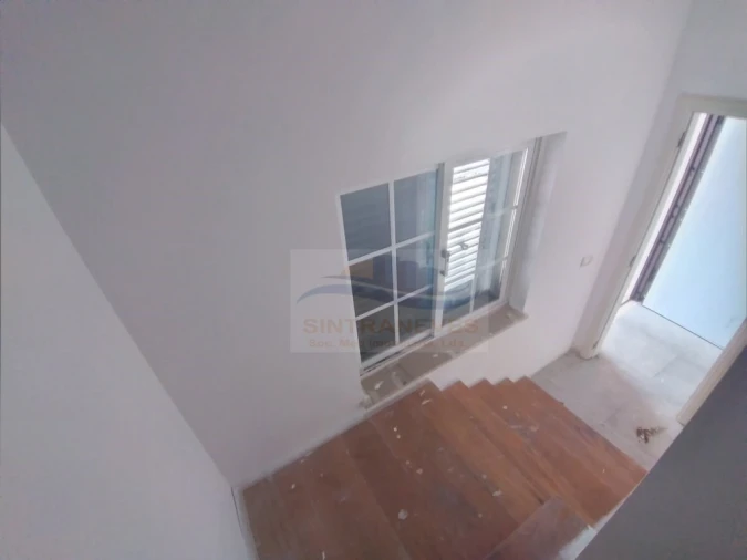 Apartamento T4 para Venda em Laranjeiro e Feijó Foto 29