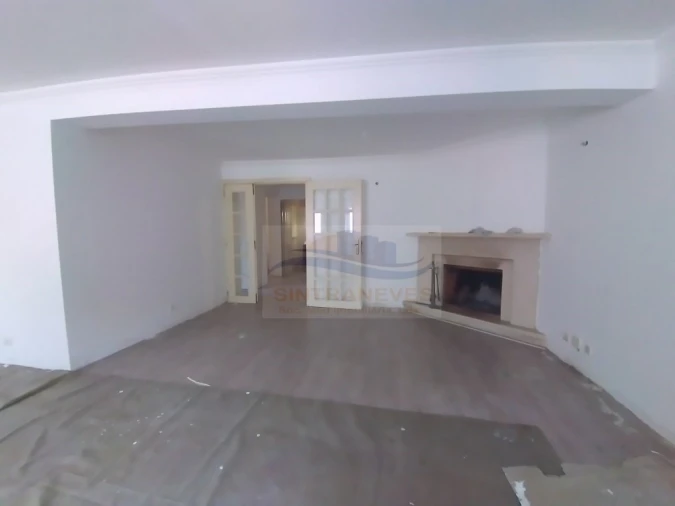 Apartamento T4 para Venda em Laranjeiro e Feijó Foto 38