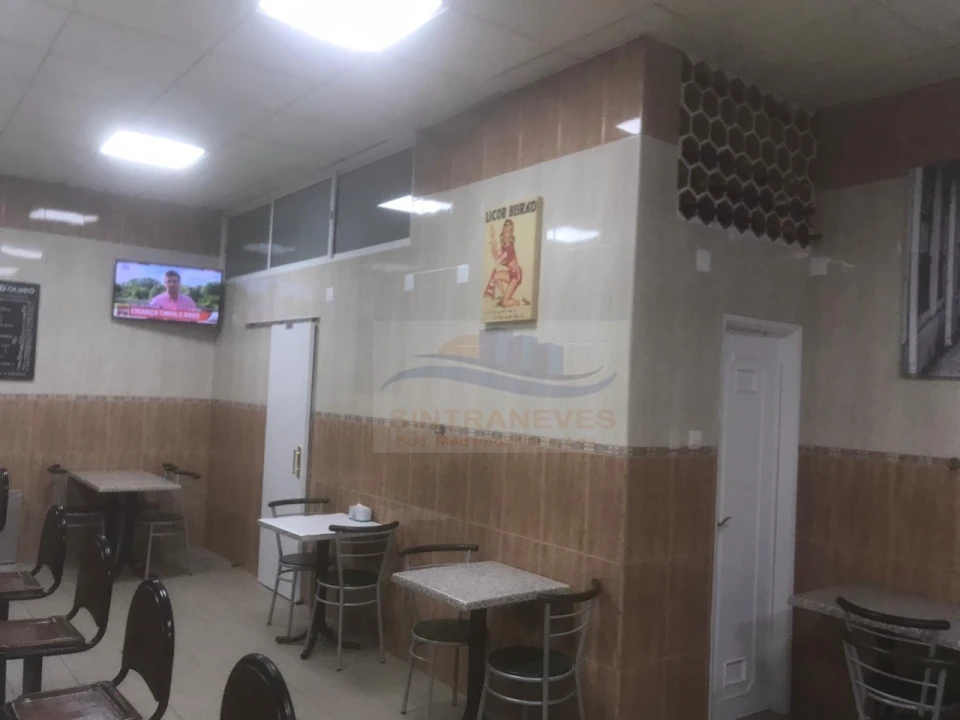 Negócio para Venda em Rio de Mouro Foto 7