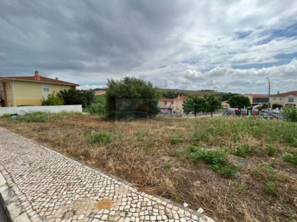 Terreno para Venda em Carregado e Cadafais Foto 3