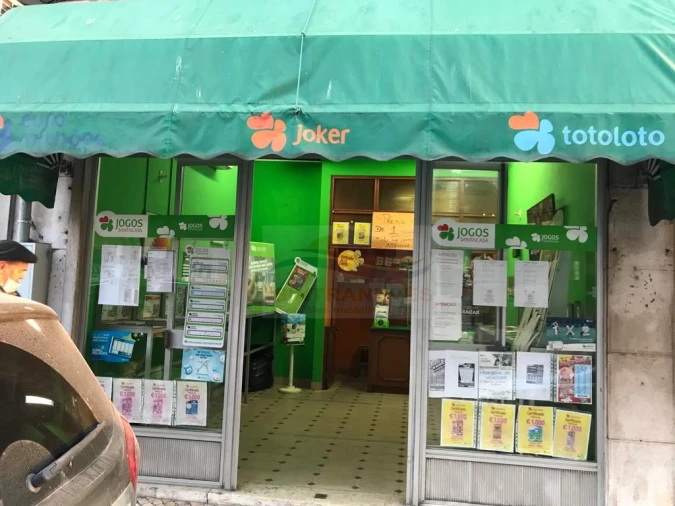 Loja para Arrendamento em Benfica Foto 1