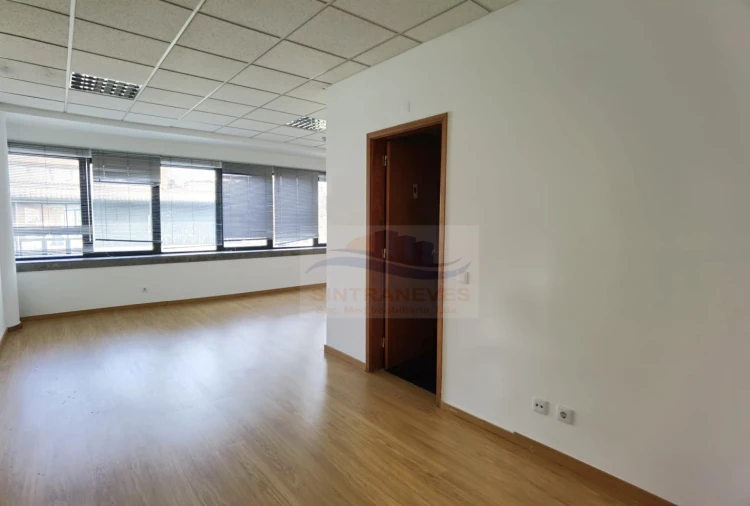 Escritório para Arrendamento em Carnaxide e Queijas Foto 4