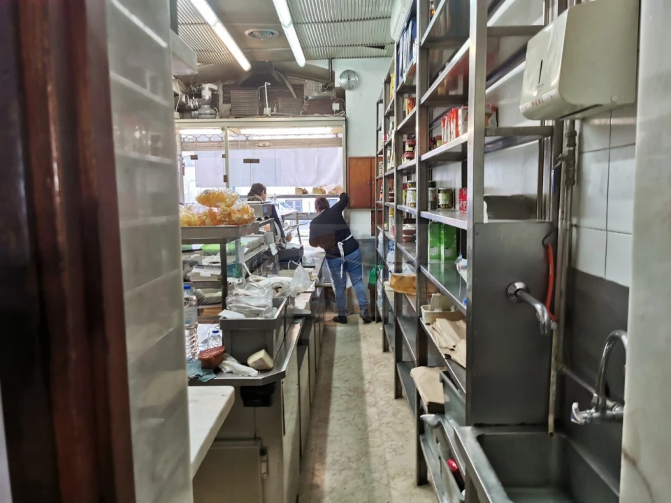 Loja para ced. p. contratual em Avenidas Novas Foto 7