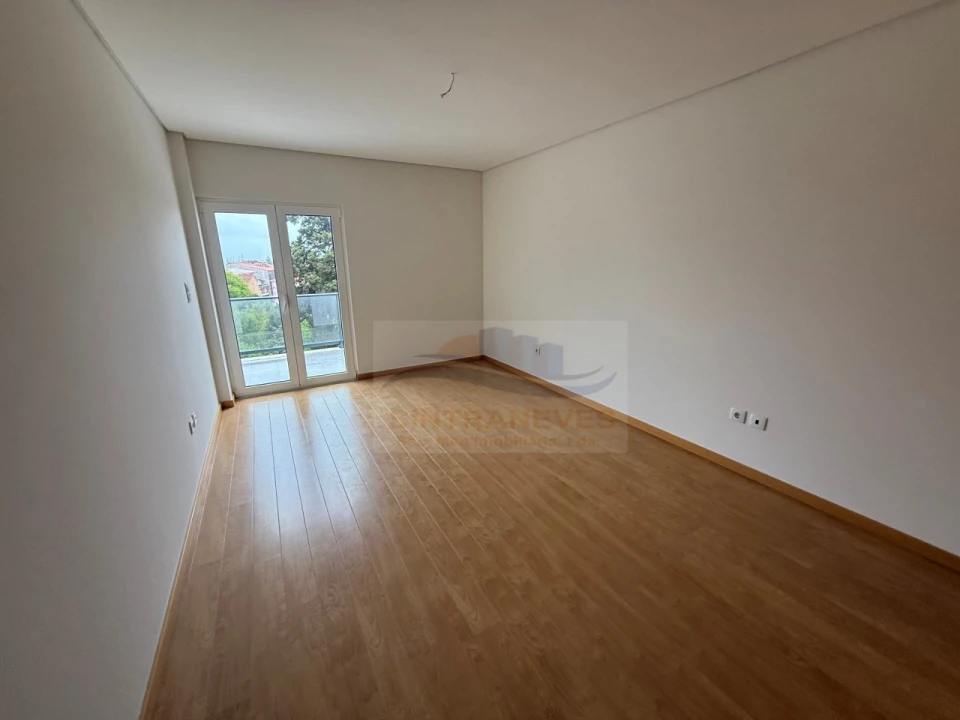 Apartamento T3 para Venda em Carcavelos e Parede Foto 15