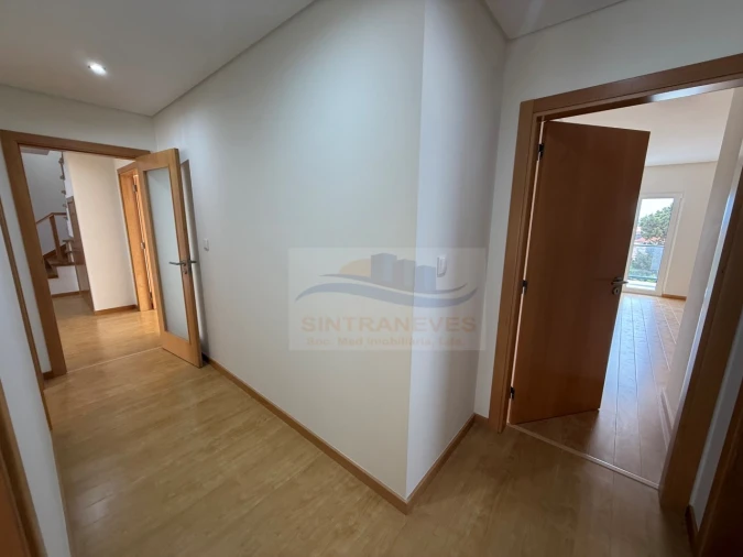 Apartamento T3 para Venda em Carcavelos e Parede Foto 18