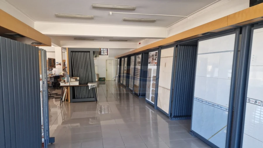 Prédio para Venda em Alverca do Ribatejo e Sobralinho Foto 3