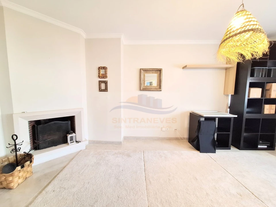 Apartamento T1 para Venda em Cacém e São Marcos Foto 1