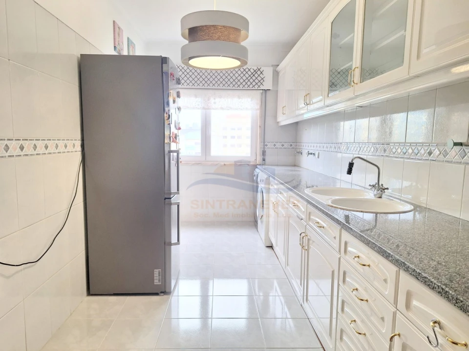 Apartamento T1 para Venda em Cacém e São Marcos Foto 13