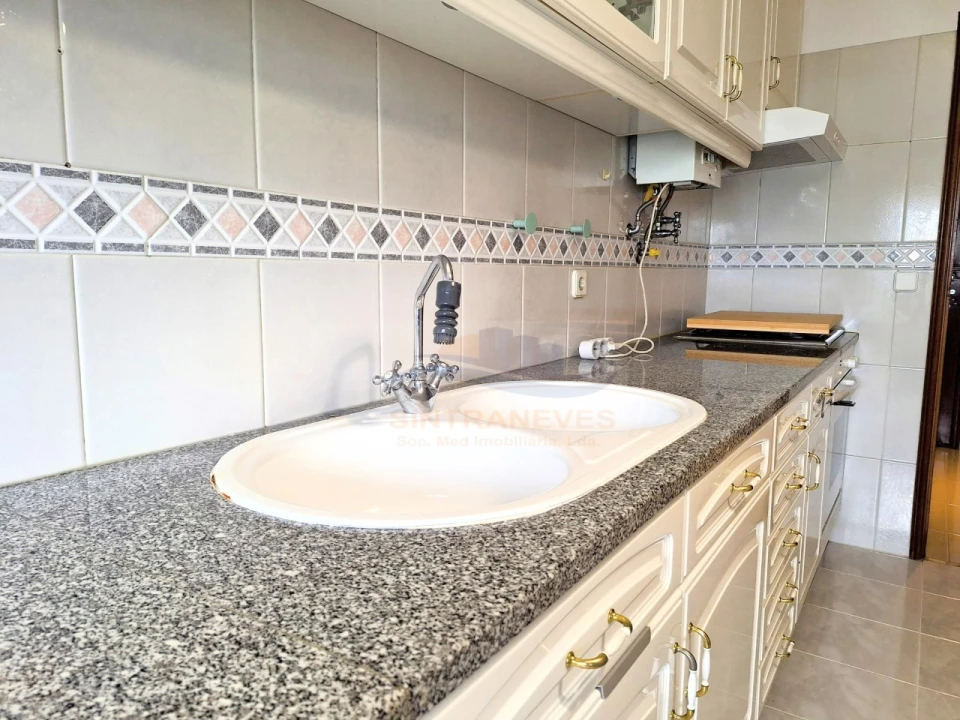 Apartamento T1 para Venda em Cacém e São Marcos Foto 19