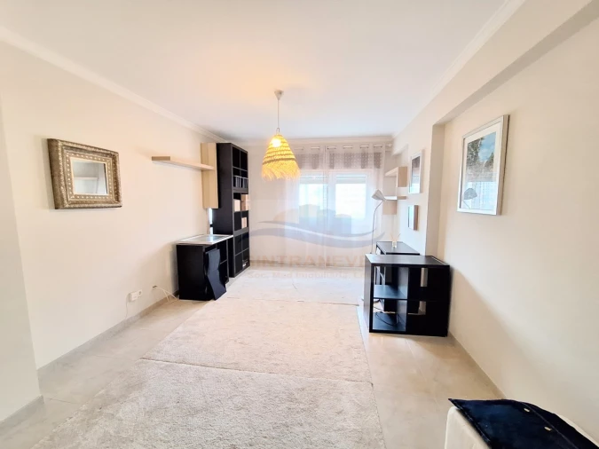 Apartamento T1 para Venda em Cacém e São Marcos Foto 4