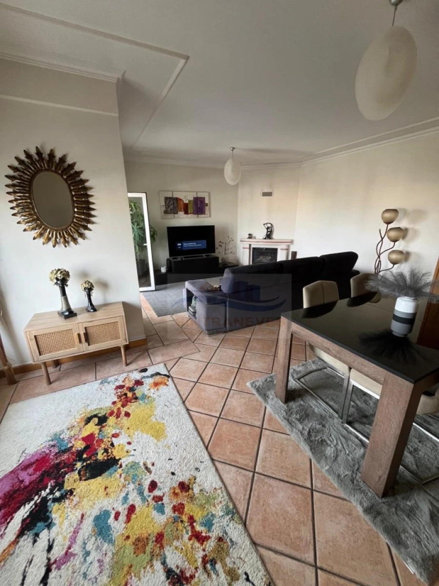 Apartamento T3 para Venda em Vila Franca de Xira Foto 3