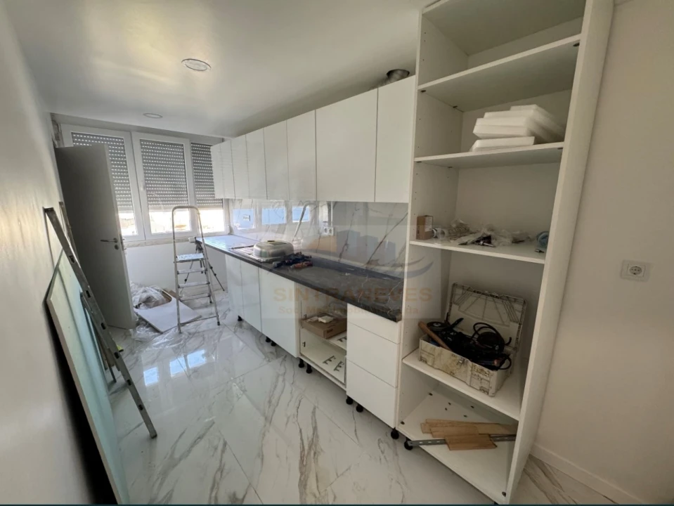 Apartamento T3 para Venda em Venteira Foto 1