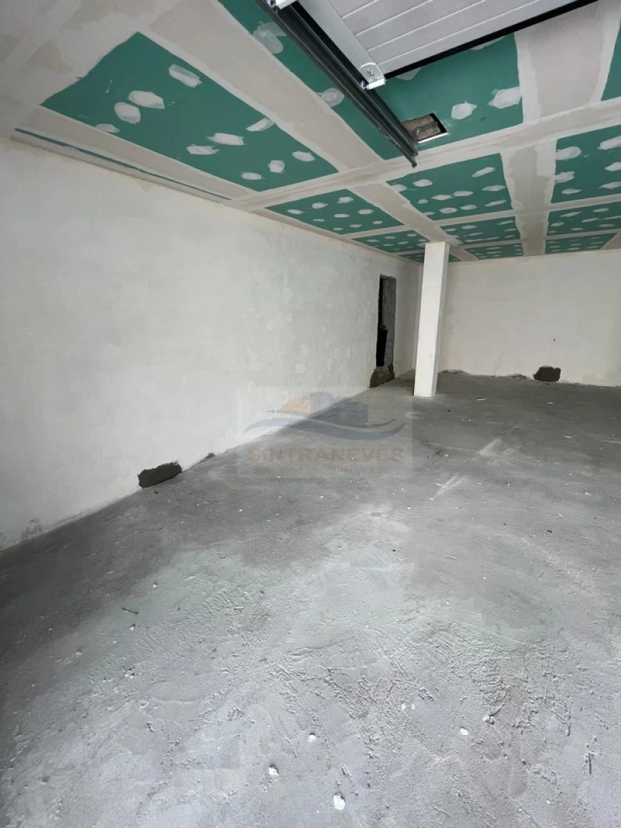 Moradia T3 para Venda em Santo António dos Cavaleiros e Frielas Foto 6