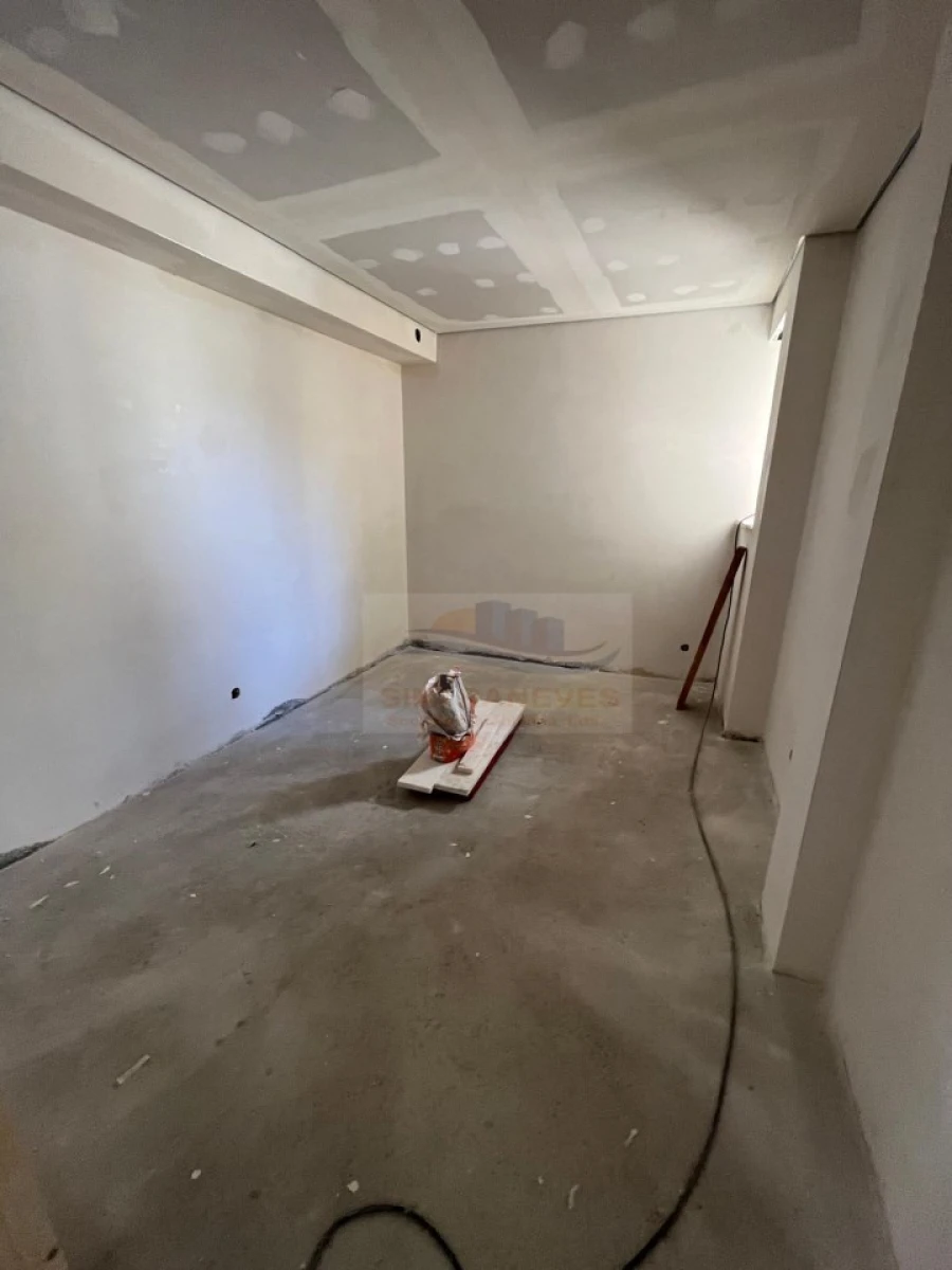 Moradia T3 para Venda em Santo António dos Cavaleiros e Frielas Foto 8