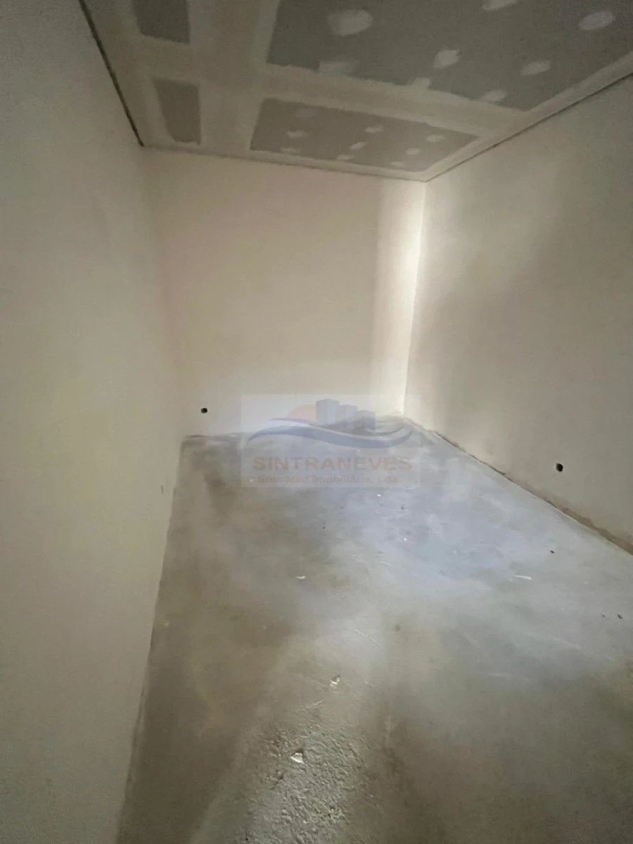 Moradia T3 para Venda em Santo António dos Cavaleiros e Frielas Foto 10