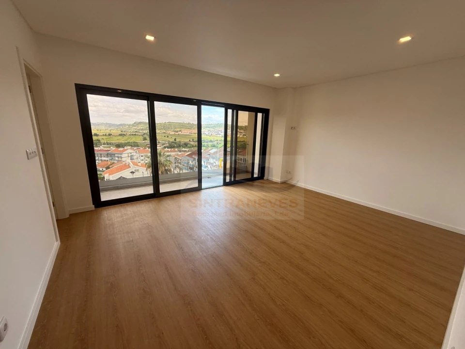 Moradia T9 para Venda em Loures Foto 70