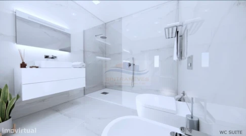 Moradia T9 para Venda em Loures